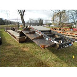 ETNYRE DETACHABLE TRI-AXLE TRAILER, S/N 1E92745291E111026, 25' WELL, 102" WIDE, COVERED WHEELS, AIR 