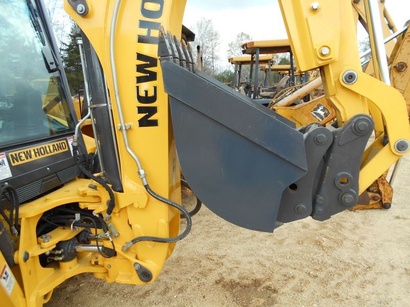 NEW HOLLAND B95C 4X4 LOADER BACKHOE, S/N 01387 (15 YR) EXTENDAHOE, GP