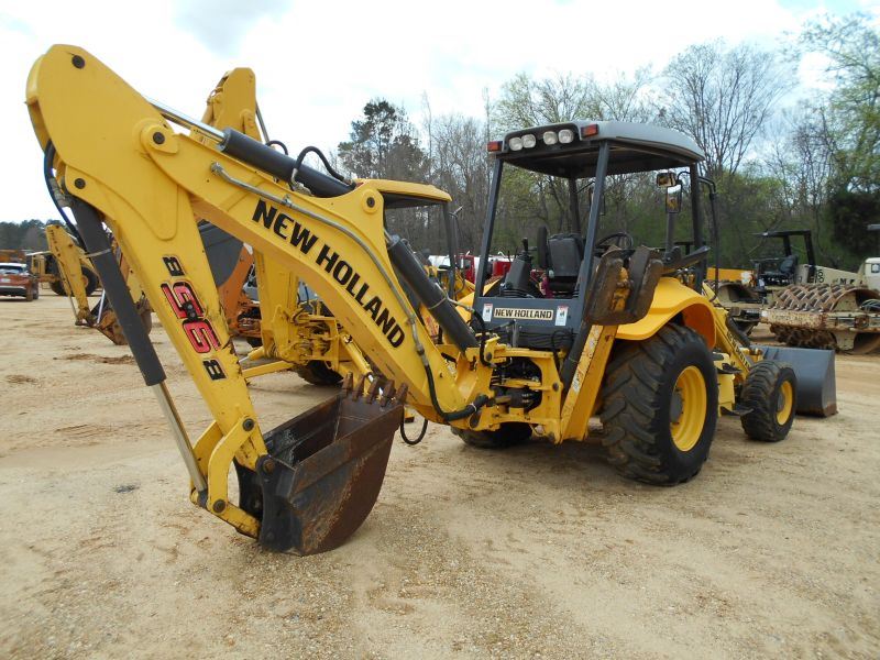 NEW HOLLAND B95B 4X4 LOADER BACKHOE, S/N BHH05598 (11 YR) GP BUCKET, 24
