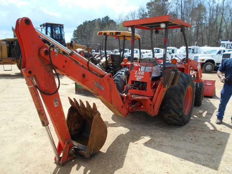 KUBOTA L48 LOADER BACKHOE, S/N 60243, ( 04 YR) 3 PTH, PTO, KUBOTA