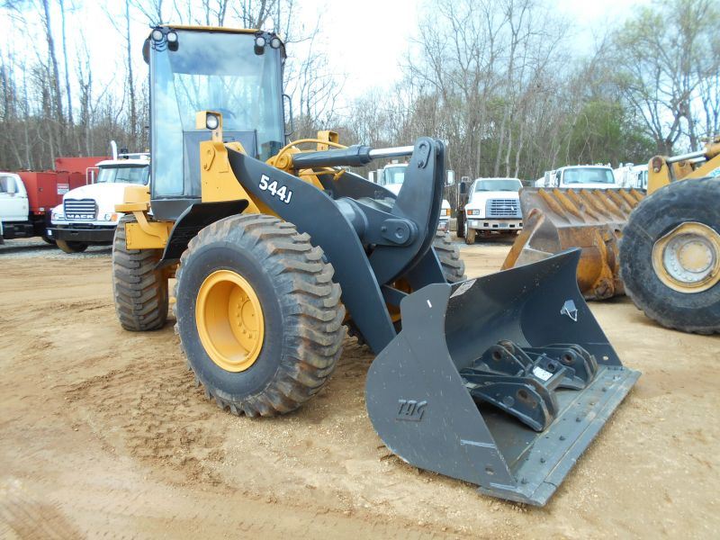 JOHN DEERE 544J WHEEL LOADER, S/N 613496, (07 YR) GP BUCKET, QUICK COUPLER, ECAB W/ AIR, 20.525