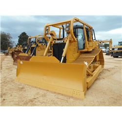 CAT D6T LGP CRAWLER TRACTOR, S/N KJL01177 (10 YR) STRAIGHT BLADE W/ HYD TILT, SYSTEM 1 U/C, DIFF STE