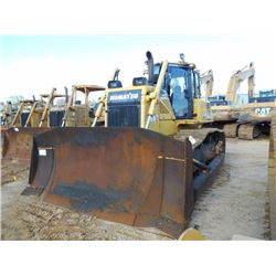 KOMATSU D65WX-17 CRAWLER TRACTOR, S/N 1385 (12 YR) SEMI-U-BLADE W/TILT, RIPPER VALVE, BACKUP CAMERA,