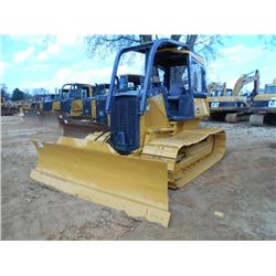 JOHN DEERE 650J LGP CRAWLER TRACTOR, S/N 101091 (05 YR) 6 WAY BLADE, CANOPY, SWEEPS, SCREENS, METER 