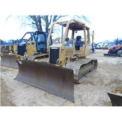 CAT D5G LGP CRAWLER TRACTOR, S/N RKG00890 (04 YR) 6 WAY BLADE, CANOPY, SWEEPS, REAR SCREEN, METER RE