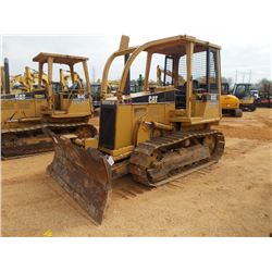 CAT D3C SERIES III CRAWLER TRACTOR, S/N 6SL001332, 6 WAY BLADE, CANOPY, SWEEPS, REAR SCREEN, METER R