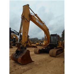 JOHN DEERE 200LC HYDRAULIC EXCAVATOR, S/N 508206 (06 YR) 9' 6" STICK, 48" BUCKET, THUMB, ECAB W/ AIR