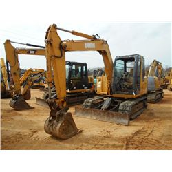 JOHN DEERE 80C MINI HYDRAULIC EXCAVATOR, S/N 011575, 6' STICK, 24" BUCKET, ECAB W/AIR, METER READING