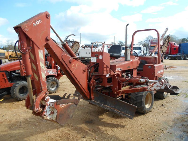 DITCH WITCH 5110 TRENCHER, S/N 5K0233, DITCH WITCH A420 BACKHOE ATTACH