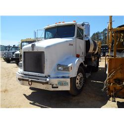 1988 KENWORTH S/A DISTRIBUTOR TRUCK, S/N 2XKNA58X4RM621988, 330 HP CUMMINS L10-330E ENG, 10 SPD TRAN