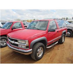1999 CHEVROLET TAHOE LT 4X4 SUV, S/N 3GNEK18R9XG140800, V8 GAS, A/T, ODOMETER READING 151,067 MILES