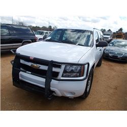 2011 CHEVROLET SUBURBAN, S/N 1GNSK5E35BR362625, GAS ENGINE, AUTO TRANS, ODOMETER READING 156,175 MIL