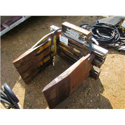 CARCADE 35D BALE ATTACHMENT