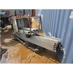 JLG WAREHOUSE MAN LIFT