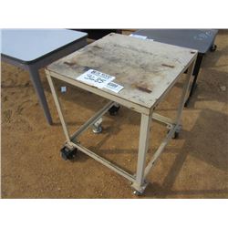 4 WHEEL ROLL AROUND METAL CART