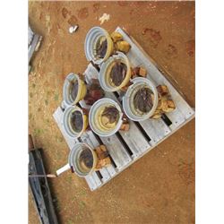 1 LOT (7) MAGNETIC PARTS HOLDER