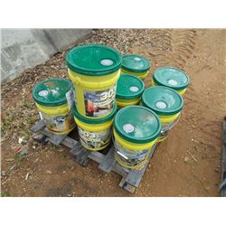 1 LOT (10) 5 GALLON BUCKETS 303 TRACTOR HYD & TRANSMISSION FLUID