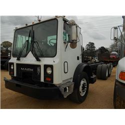 2003 MACK MR688S TRI-AXLE CAB & CHASSIS, S/N 1M2K195C63M023062, MACK DIESEL ENG, ALLISON AUTO TRANS,