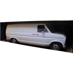 Dante's Peak White Metal Miniature Van Movie Props