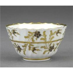 A Worcester shanked tea bowl,...