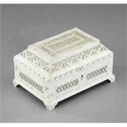 Prisoner-of-War Work - a Napoleonic bone rectangular casket,...