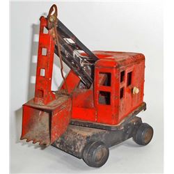 VINTAGE STEEL TOY CRANE - BELIEVE IT IS STRUCTO