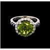 Image 2 : 4.01ct Peridot, Sapphire and Diamond Ring - 14KT White Gold