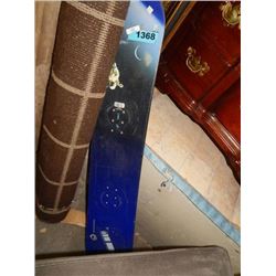 SNOWBOARD - NO BINDINGS