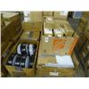 Image 1 : Pallet Lot Bulbs & Fixtures