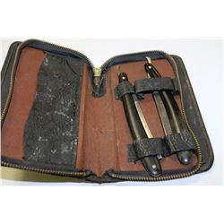 PAIR OF VINTAGE RAZORS & CASE - BULL BRAND &