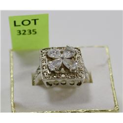 STERLING SILVER 925 BOXED FLOWER RING SIZE 5 1/2