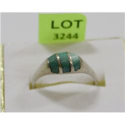 STERLING SILVER 925 SIZE 7 3/4 WITH GREEN STONE