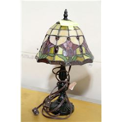 SMALL TIFFANY STYLE SIDE LAMP