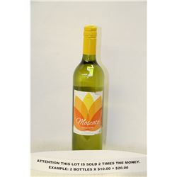 2 BOTTLES OF PALMCOVE MOSCATO X2