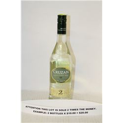 BOTTLE OF CRUZAN ESTATE LIGHT RUM X2