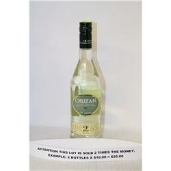 2 BOTTLES OF CRUZAN ESTATE LIGHT RUM X2