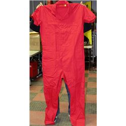 2 PAIRS OF RED COVERALLS SIZE XL