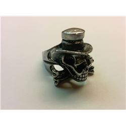 STEEL GOTH SKULL RING WEARING A TOPHAT