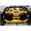 Image 1 : DEWALT WORKSITE RADIO/CHARGER