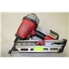 Image 1 : MILWAUKEE NAIL GUN