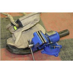 PIPE GRIP IN BROWN BAG