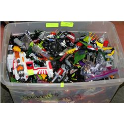 LARGE TUB OF HALO WARS MEGA BLOKS AND OTHER