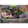 Image 1 : LARGE TUB OF HALO WARS MEGA BLOKS AND OTHER