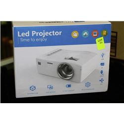 LED PROJECTOR