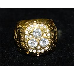 WAYNE GRETZKY STANLEY CUP REPLICA RING