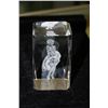Image 1 : MARILYN MONROE FAMOUS SCENE CRYSTAL HOLOGRAM