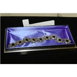 ESTATE BRACELET WITH BLACK STONES