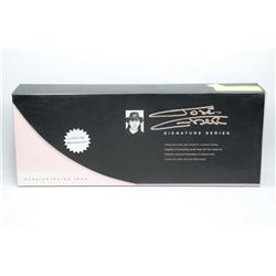 JOSE EBER SIGNATURE SERIES STRAIGHTENING IRON
