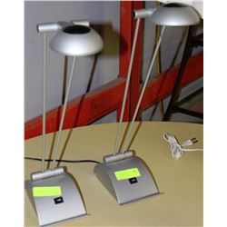 PAIR OF DESK LAMPS