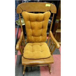 SOLID WOOD ROCKING CHAIR
